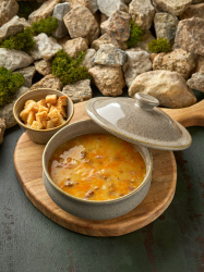 Гороховый суп с копченостями